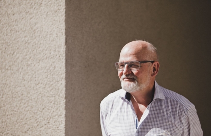 Ueli Gagg vor dem "Riva" in Olten, Sommer 2021 (Bild: Yves Stuber) Ueli Gagg vor dem "Riva" in Olten, Sommer 2021 (Bild: Yves Stuber)